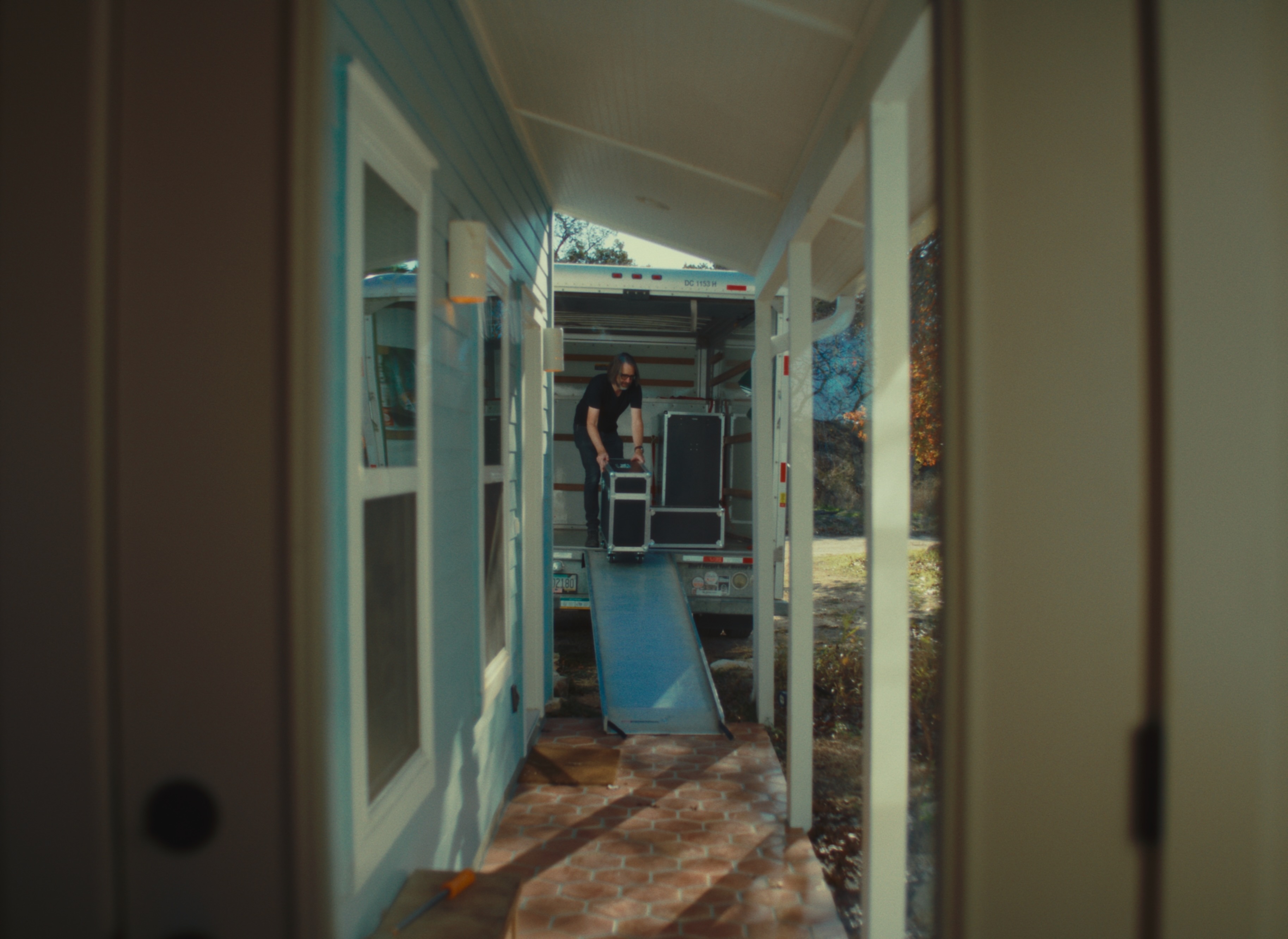 Loading gear for mobile recording session