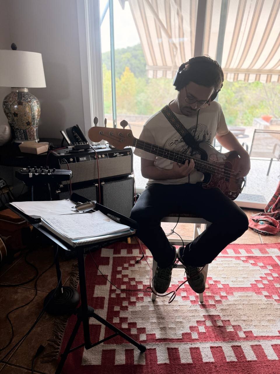 Bass tracking by the window